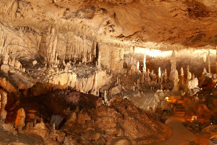 Perama Cave